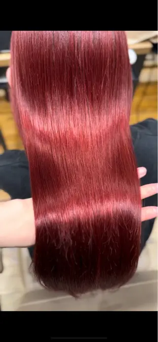 カラー 新宿/レイヤー 顔周りカット溝手優太のヘアスタイル