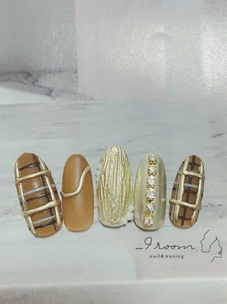 ネイル _9 room. Yoshimiのネイルデザイン