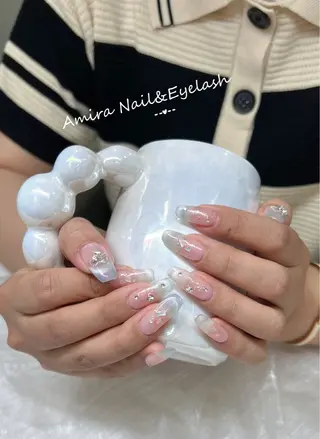 ネイル Amira アイラッシュのマツエク・マツパデザイン