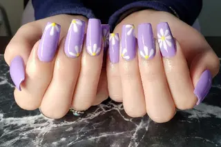 セミロング ネイル クロキ 。のネイルデザイン