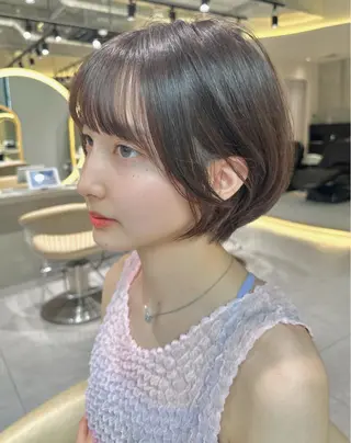 ショート カラー かえ🩶韓国ボブ🎀 透明感カラー🥣のヘアスタイル