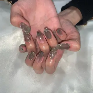 ネイル emanon 新宿東口店所属・nailist akariのネイルデザイン