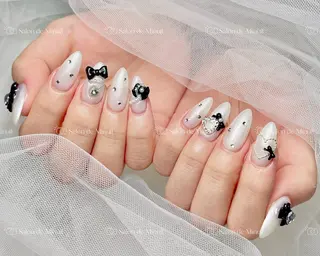 ネイル Salon de Minuit🦩のネイルデザイン