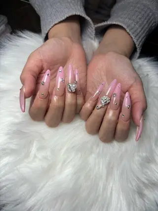 ネイル 🩷momo nail🩷のネイルデザイン