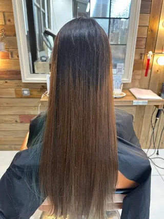 ロング LUCK辻堂所属・武田 彩花のヘアスタイル