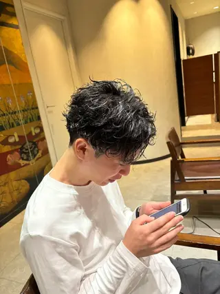 パーマ メンズ FURUSHO所属・透明感カラー/ ツイスパ/小倉悠佑のヘアスタイル