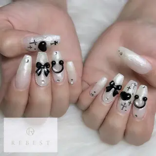 ネイル REBEST南森町 nail🪽のネイルデザイン