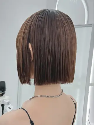 ショート COA 表参道所属・🤍グレージュ×艶髪 🤍【RIKU】のヘアスタイル