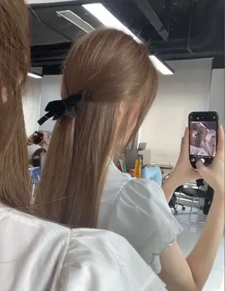 ロング カラー 🤍レイヤーカット/ ベージュヘア🤍のヘアスタイル