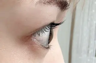 マツエク・マツパ hairLOOP所属・西院LOOP sayakaのヘアスタイル