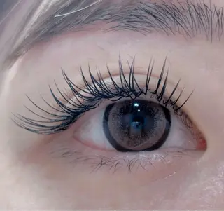 マツエク・マツパ EMA BEAUTY所属・EMA BEAUTY マツエクサロン池袋店のマツエク・マツパデザイン