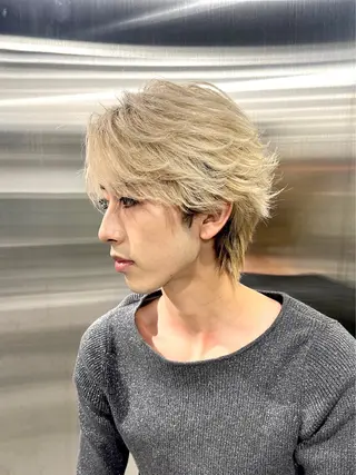 ショート パーマ メンズ カラーモデル⚡️ REONのヘアスタイル