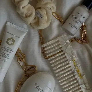 IwAsh  大和駅店所属・shiho .のヘアスタイル