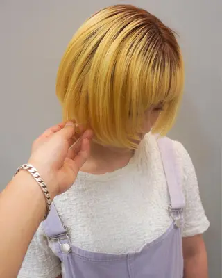 ミディアム カラー ダウンパーマ 【sity.ザイク】のヘアスタイル