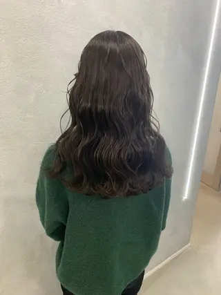 ロング カラー kanon hair所属・新木 愛花のヘアスタイル