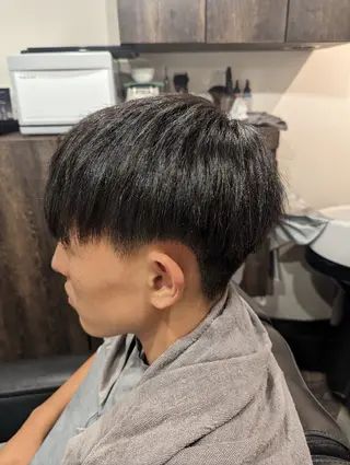 ショート メンズ LAVIE the BARBER所属・徒歩5分ビジネスマン カット👦🏻うしだのヘアスタイル