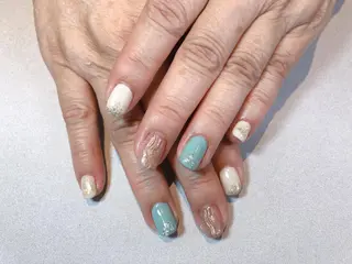 ネイル iiloo aromaworksのネイルデザイン