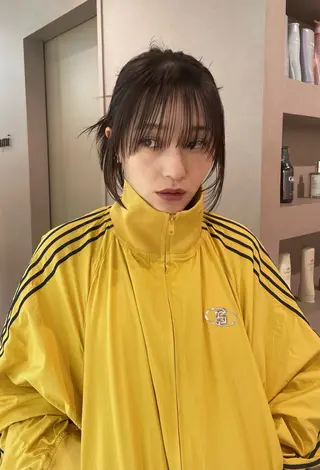 セミロング カラー ヘアアレンジ 脇野 茉優のヘアスタイル