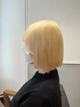 ミディアム カラー effect横浜所属・切りっぱなしボブ/ 縮毛矯正/綾莉のヘアスタイル