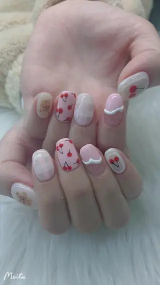 ネイル 🦋ネイルサロン ブラン🌈ゆりのネイルデザイン