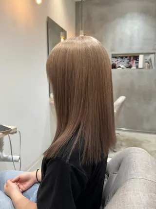 セミロング カラー hono🐬カラー 特化/ハイトーンのヘアスタイル
