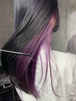 ロング カラー MOND / PINのヘアスタイル