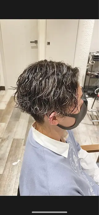 カラー パーマ メンズ メンズパーマ特化 山﨑　歩のヘアスタイル
