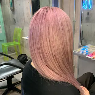 セミロング カラー ホワイト&レイヤーカ ットエクステ長畠俊輔のヘアスタイル