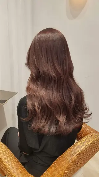 ロング ヒジオカ リナのヘアスタイル