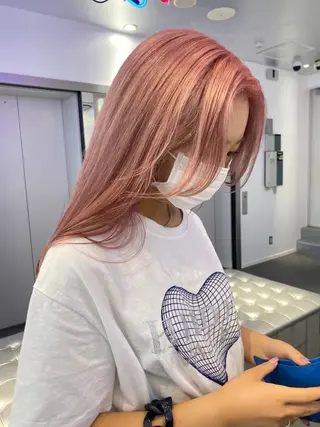 カラー ベージュ×艶🍨 mihoのヘアスタイル
