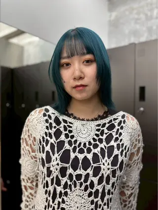 ミディアム カラー minari ミナリのヘアスタイル