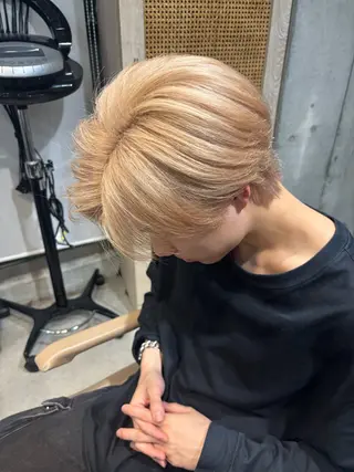 ショート カラー ハイトーン/ラベンダ ー/ユイナ🪄のヘアスタイル