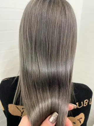 セミロング カラー 🌈 YUUNA🌈のヘアスタイル