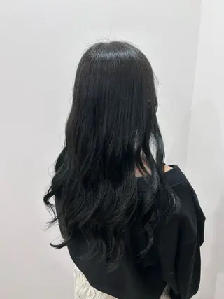 ロング カラー 矢谷 莉帆のヘアスタイル