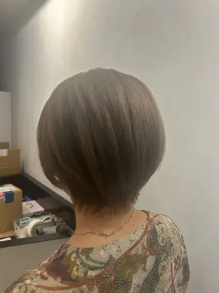 ショート IT by ALBUMあいりのヘアスタイル