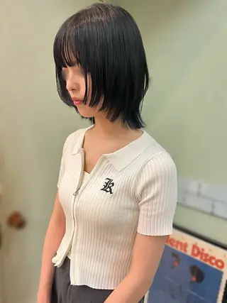 ショート 🫧瑠青/ダメージレ スイルミナカラー🫧のヘアスタイル