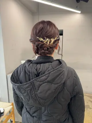 ロング maina/透明感 ベージュ/ブラウンのヘアスタイル