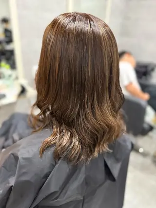 ミディアム アンダーバーホワイト上本町所属・園田 としきのヘアスタイル