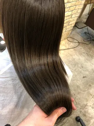 セミロング 髪質改善、縮毛矯正 酸性縮毛矯正のヘアスタイル