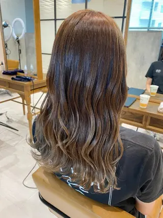 ロング 山下 有美のヘアスタイル