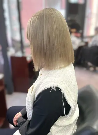 ミディアム ハイトーンエクステ 🎩カズキ🎩のヘアスタイル