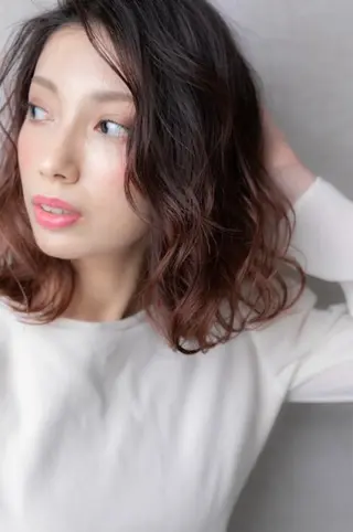 ミディアム くびれ&切りっぱボブ 得意👍佐藤歩のヘアスタイル
