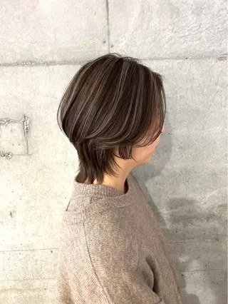 ミディアム カラー AVANCE中百舌鳥店所属・菅原 愛乃のヘアスタイル