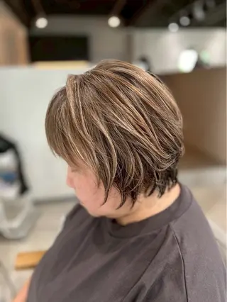 ミディアム カラー あ 長嶋零のヘアスタイル