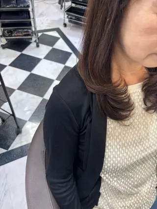 セミロング 竹之内 香織のヘアスタイル