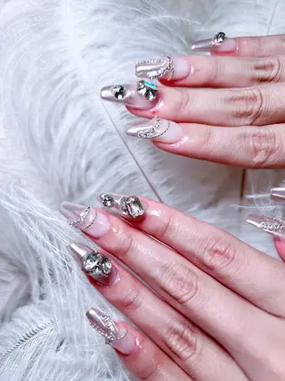 ネイル Ubuntu🎀 ネイルサロン✨のネイルデザイン