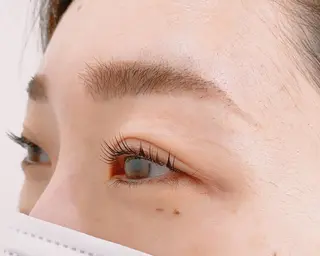 マツエク・マツパ アイブロウ private salon eyes所属・EYES YUNのマツエク・マツパデザイン