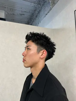 ショート Li L'西宮所属・メンズ専門 リョウのヘアスタイル
