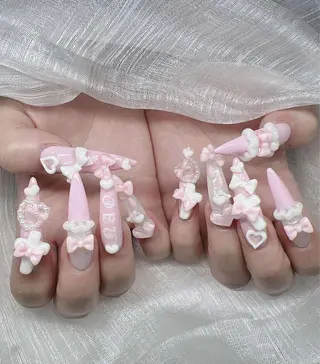 ネイル Lee Nailsのネイルデザイン