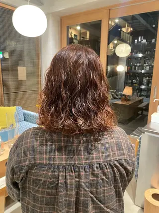 ミディアム パーマ 樋口 花穂のヘアスタイル